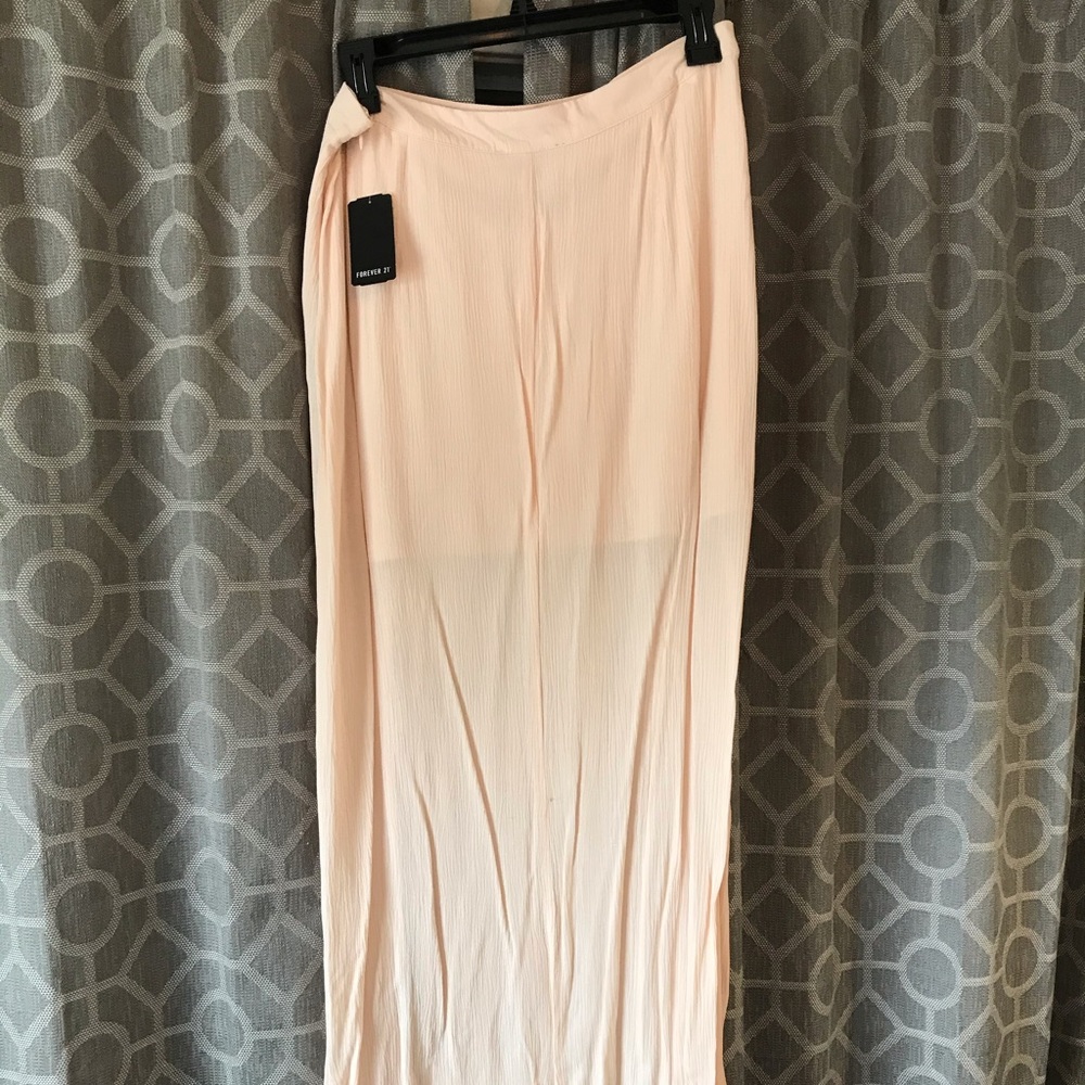 Pink flowy Maxi skirt Forever 21 size L